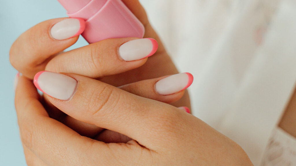 Wat is een French manicure en waarom heetie zo?
