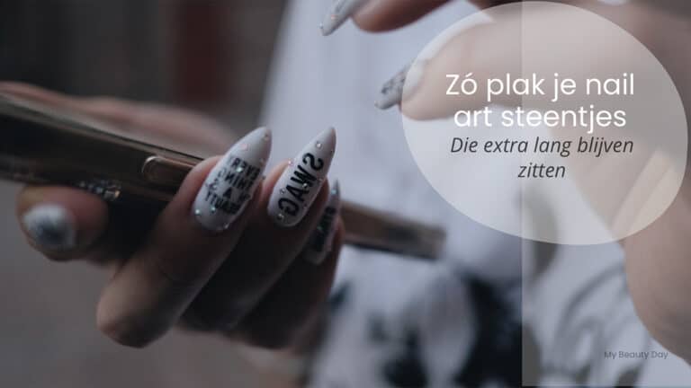nail-art-steentjes-plakken